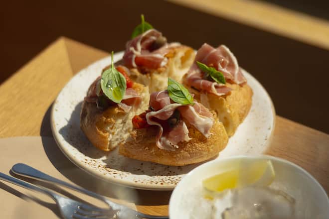 Focaccia by Luigi De Gregorio, Alex Thalwil