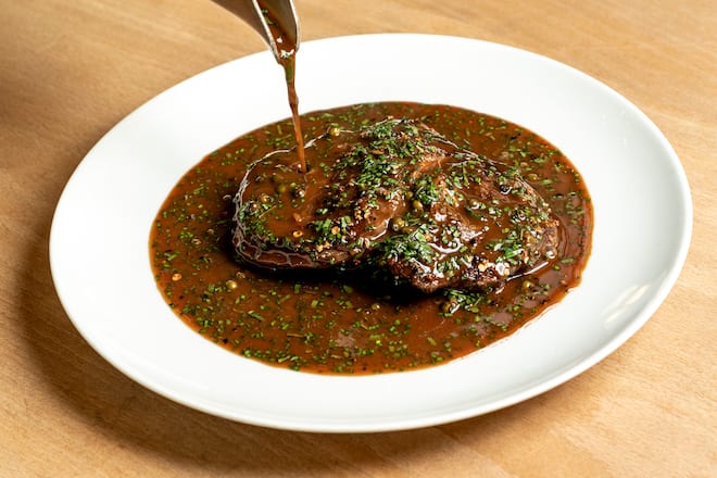 Hohrückensteak mit Pfeffersauce