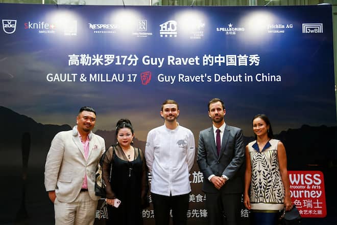 Guy Ravet in China