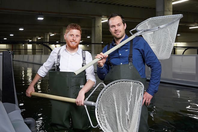 Samuel Hohler, Leiter Vertrieb, und Rafael Waber (r.), Geschäftsführer und Marketing, Shrimpfarm SwissShrimp AG, Salzweg 6CHâ4310 Rheinfelden AG, 12.05.2020, Foto Lucia Hunziker