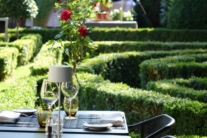 Le Petit Manoir Morges Place to b Thomas Bongrand