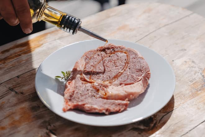 Rib Eye - Bergrestaurant Enzian - Zermatt - Sommer 2024 - Copyright Olivia Pulver