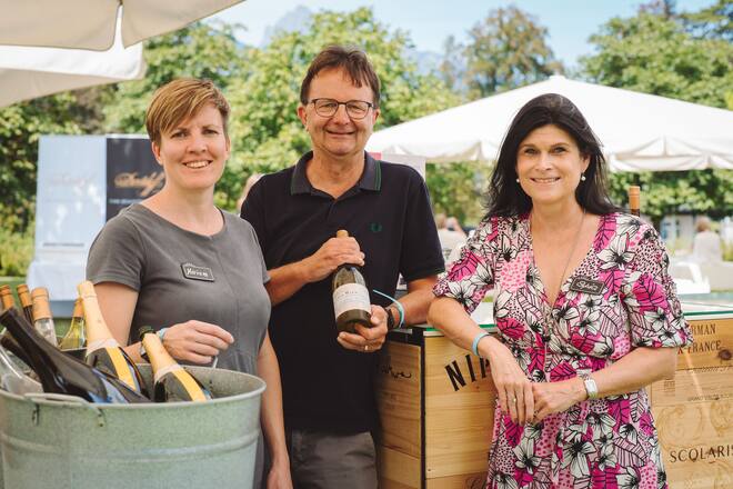 Mondovino: Miriam Lenke, Peter Keller, Sylvia Berger - GaultMillau Garden Party 2022 - Bad Ragaz - 14.8.2022 - Copyright Olivia Pulver