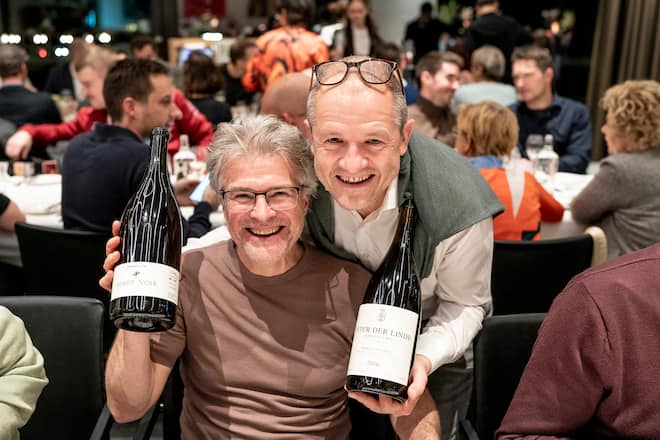 Faszination Pinot Noir 2026, in Bad Ragaz, Sven Fröhlich, Michel Jaussi (r) beim Paulé