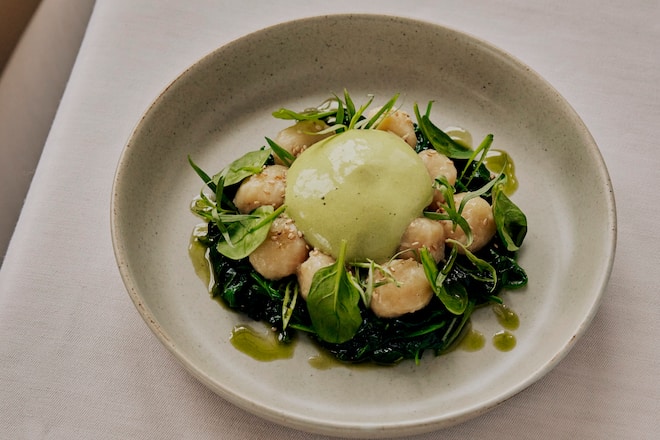 VZUG: Tanja Grandits, fotografiert im Restaurant Stucki in Basel.