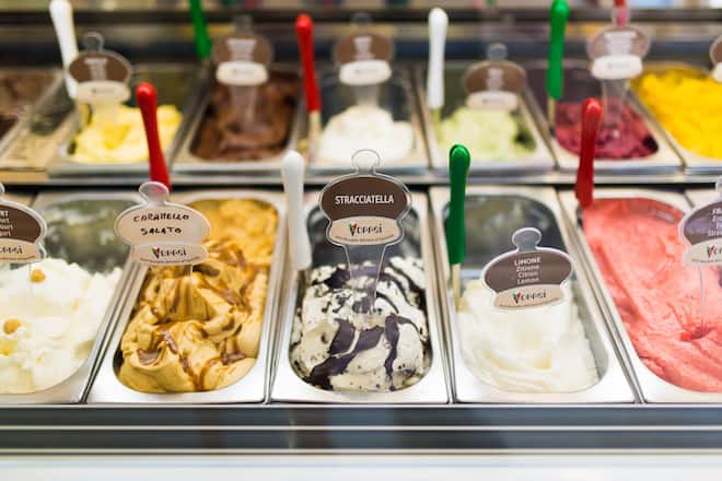 St.Gallen 16.07.2022 SGSo geht es den Gelaterias in der Stadt St.Gallen. Gelateria Vorrei Geschaeftsfuehrer Ivan Bertoli.(Michel Canonica / TAGBLATT)