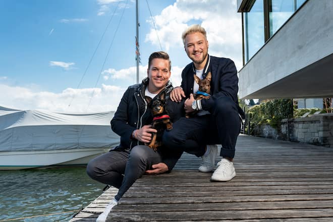 Heilemann & Friends im Alex Lake Zürich April 2022 Sven Epiney und Partner Michael Graber mit ihren Hunden