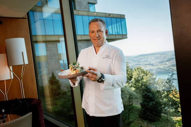 Mike Wehrle Bürgenstock mit Caesar Salad
