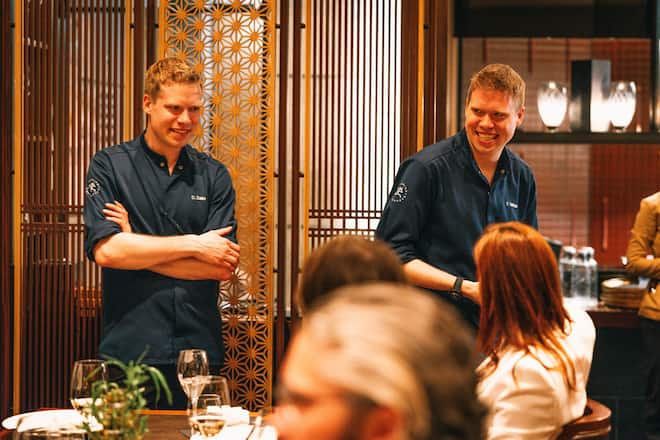 «Wer nicht von ihnen schwärmt, ist neidisch»: Dominik Sato (l.) und Fabio Toffolon haben in Jacob Jan Boerma einen grossen Fan.