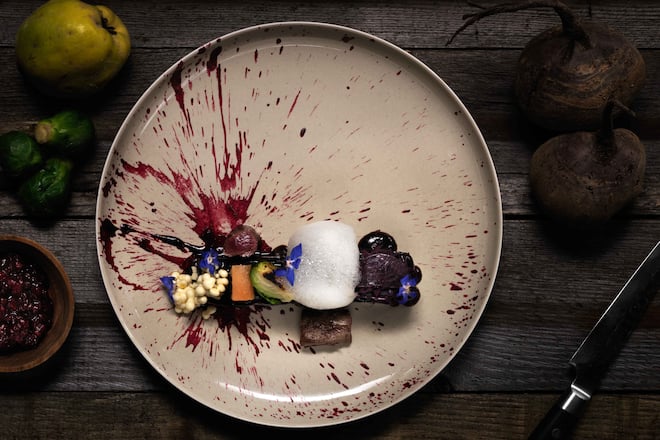 Royale de lièvre, airelles, pomme et raifort