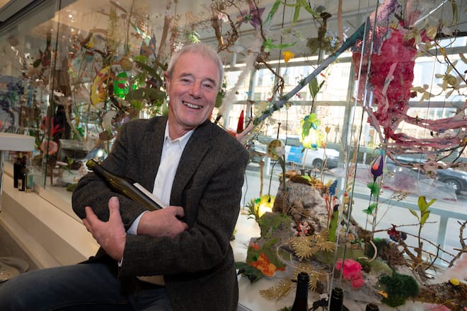 Le Brez 2011, Domaine La Colombe, Raymond Paccot, Kongesshaus, im Hintergrund Gerda Steiner & Jörg Lenzlinger, «Maskenball der Biodiversität», 2021