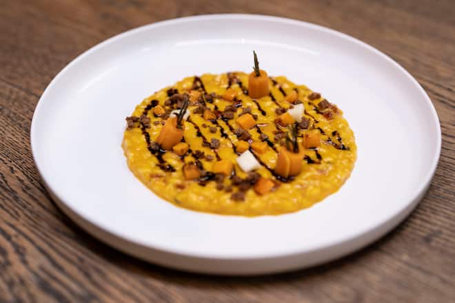 Kürbisrisotto mit Taleggio und Tomaten by Antonio Colaianni 2022