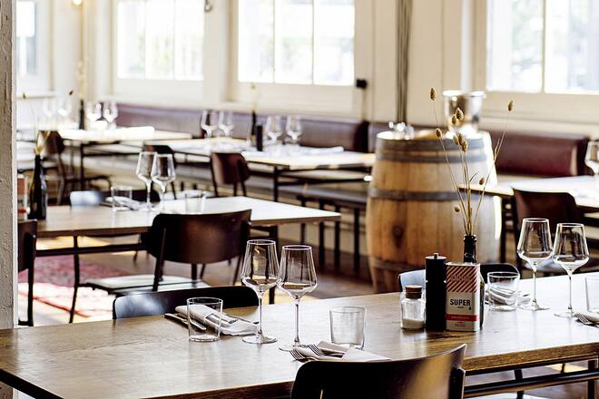 Luma Delikatessen - Lucas Oechslin und Marco Tessaro - Smith and de Luma Z??rich - Grillieren Zuhause bei Lucas - Fleisch - Juli 2020 - Copyright Olivia Pulver