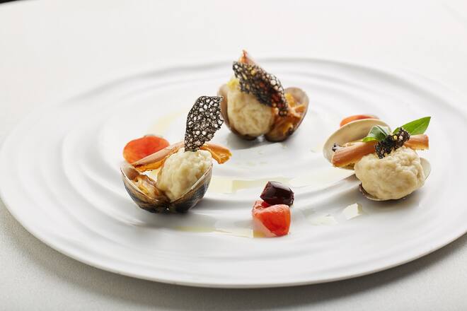 Gnocchis à la ricotta, huîtres et rouget