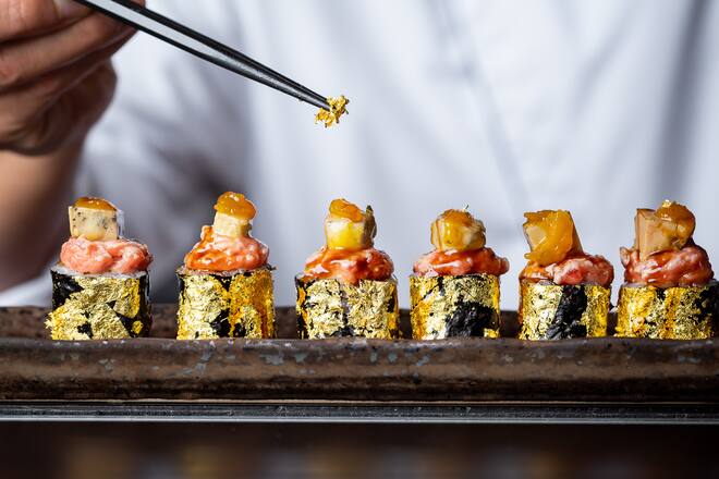 GAULTMILLAU-CHANNEL-GENEVE-COLOGNY-LION-DOR-GAKU