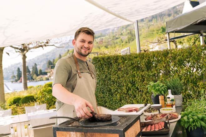 Felix Kattchin ist Fleisch-Sommelier und Chef de Grill im Park Hotel Vitznau - Fleisch von LUMA - 29. April 2020 - Copyright Olivia Pulver