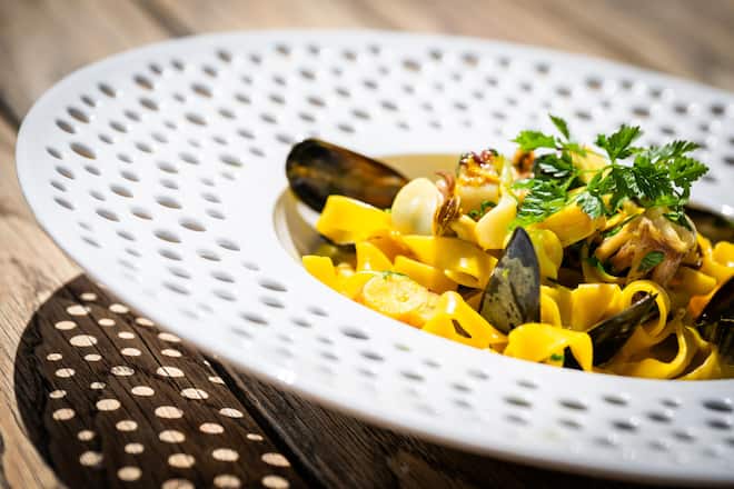 Markus Neff kocht auf dem Gütsch 2023: Safran-Tagliatelle