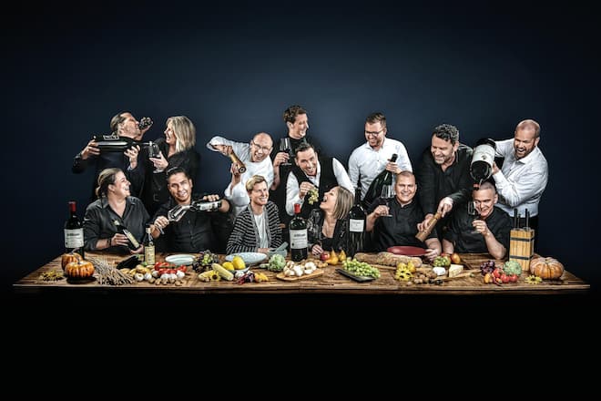 Vom 29. September bis 12. November 2023 servieren wir Ihnen herausragende Wild-Menüs mit der passenden Weinbegleitung* aus dem Schaffhauser Blauburgunderland. Als Gastland haben wir dieses Jahr wunderbare Tropfen aus Portugal, welche Sie gerne in Kombination â oder als Vergleich dazu â geniessen können. Wir sind begeistert von den Genüssen des Herbstes, in der Kulinarik und in der nologie. Seien Sie unser Gast bei Wild und Wein am Rhein.