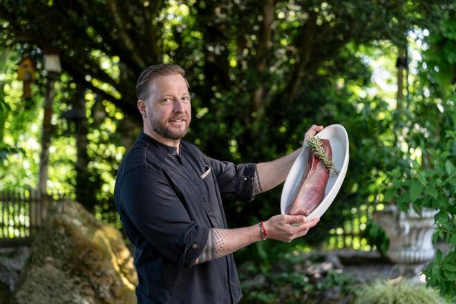 Maibock Restaurant Eichmuehle, Wädenswil, Oli Eder mit Maibock-Rehrücken