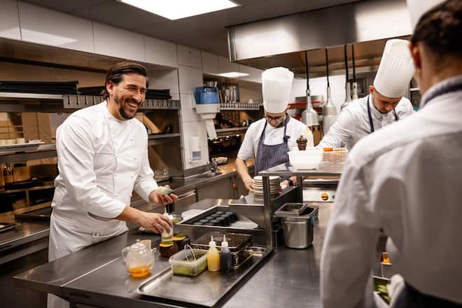 18.03.2026, Fribourg, Restaurant Les Pérolles, Victor Moriez und Team (photo by Remy Steiner for Gault Millau) Regionenreport Teil 2