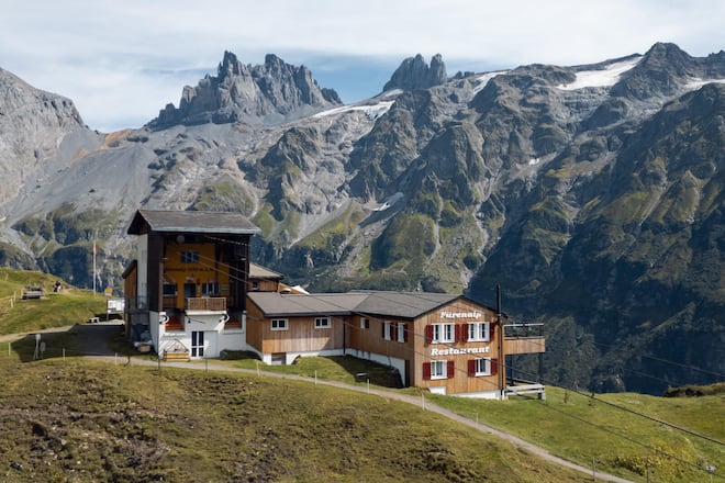 Engelberg OW, 03.09.2026 - Restaurant Fürenalp, Gericht; Apfelküchlein mit Vanilleglace - Copyright Rémy Steiner