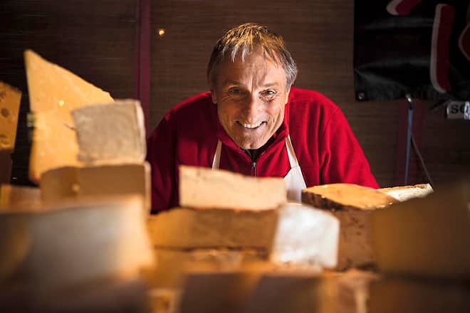 50 Jahre Beeler-Käse: Emmentaler für Santana! Marktstand Luzern HO via Sandra Weiss Reisebüro Mittelthurgau Excellence