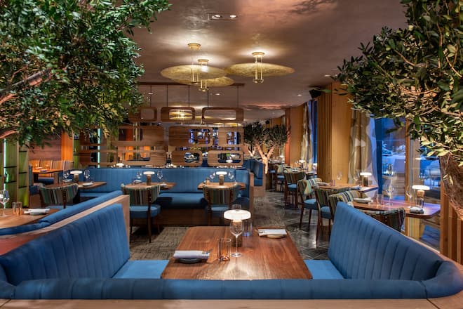 À Verbier, le W ouvre sa brasserie W Verbier Brasserie 1519