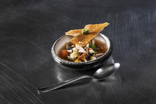 Pot au feu vom Suppenhuhn Hansjoerg Ladurner