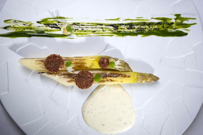 Asperges blanches à la ciboulette