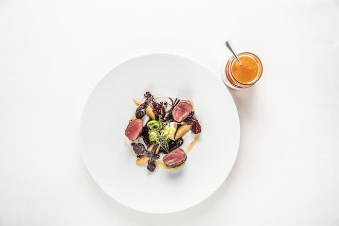 Entrecote aus Habkerner Jagd Victoria Jungfrau Berghonig Gartenbirnen Stefan Beer