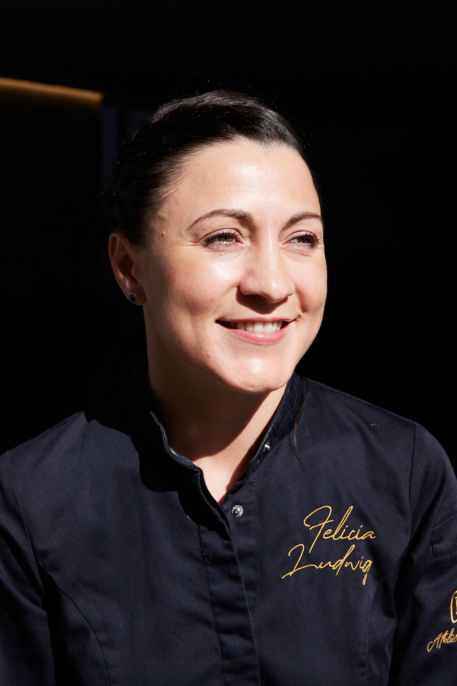 Felicia vulcu hotsell