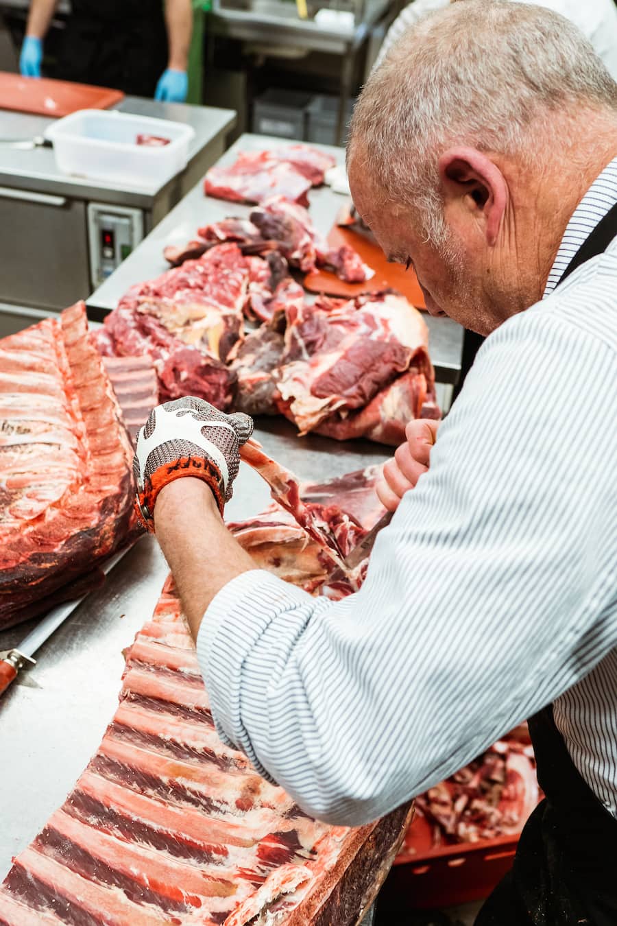 Kuhteilen.ch und Wursten mit Hexer Stefan Wiesner