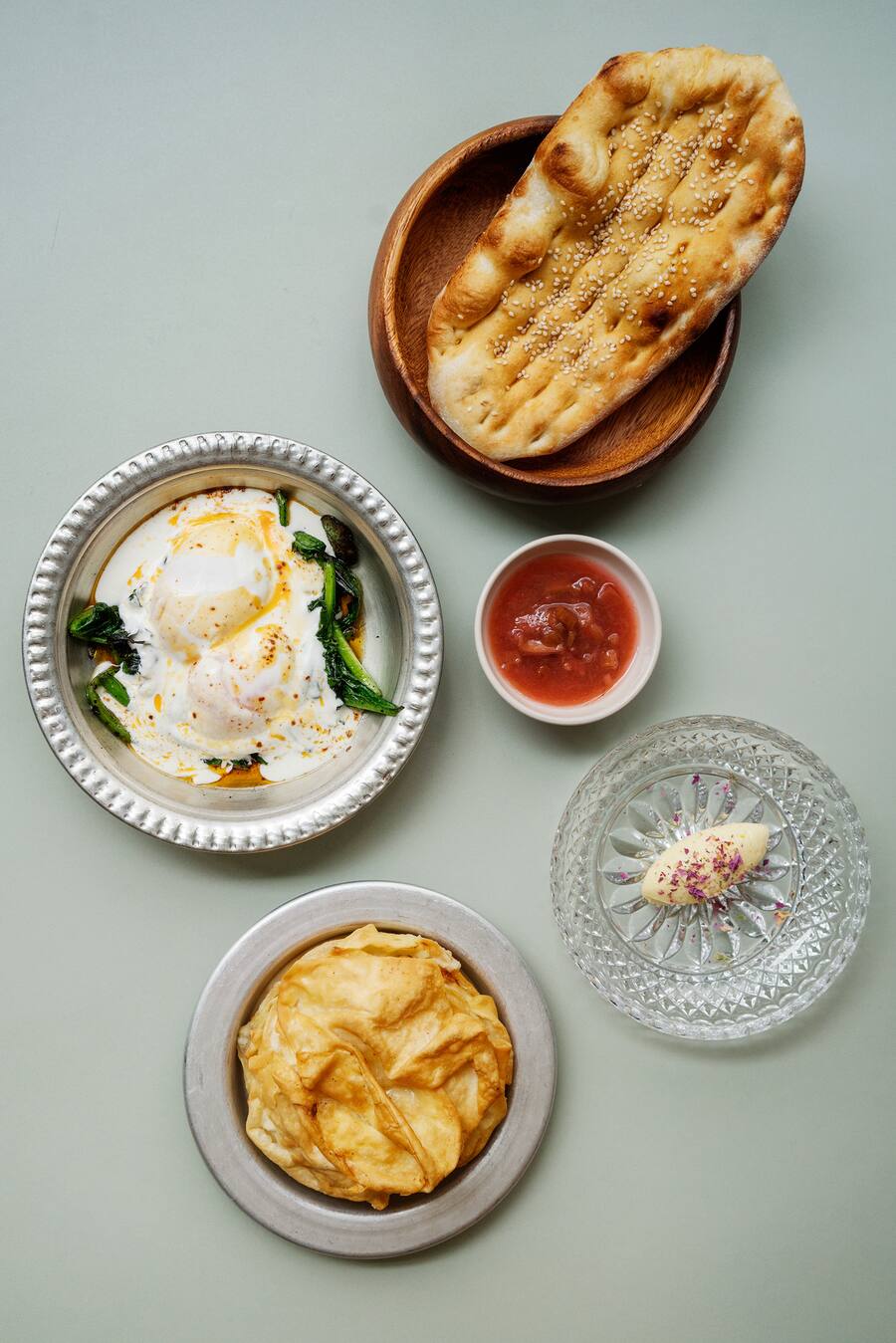 Türkisches Frühstück im Restaurant Gül in Zürich von Elif Oskan mit Börek