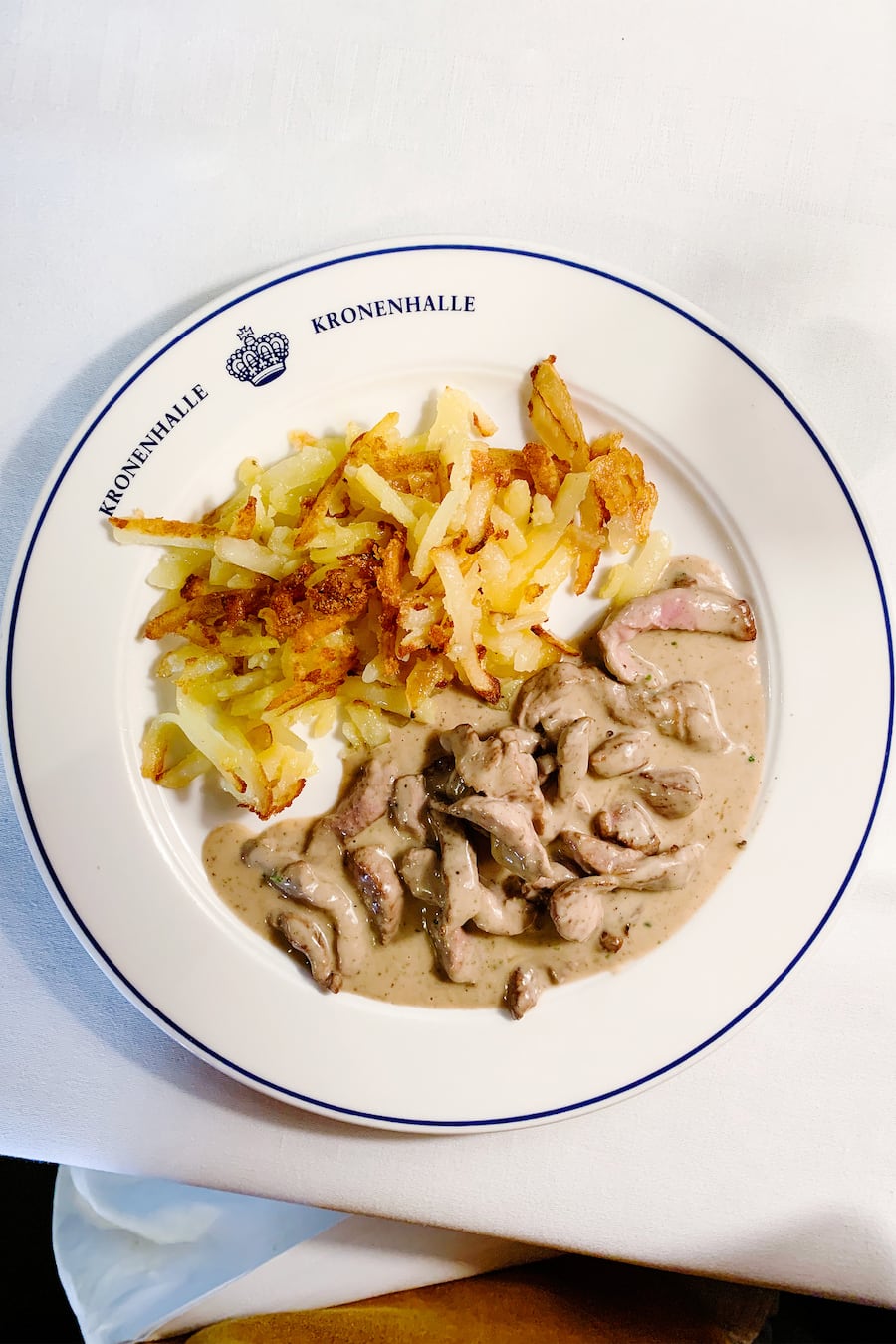 Zürcher Geschnetzeltes in der Kronenhalle in Zürich