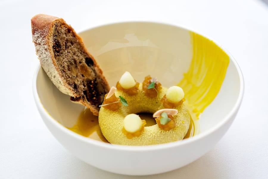 *Franck Giovannini (Hôtel de Ville)*Foie gras de Canard mit Petite Arvine und Früchte-ChutneyDidier