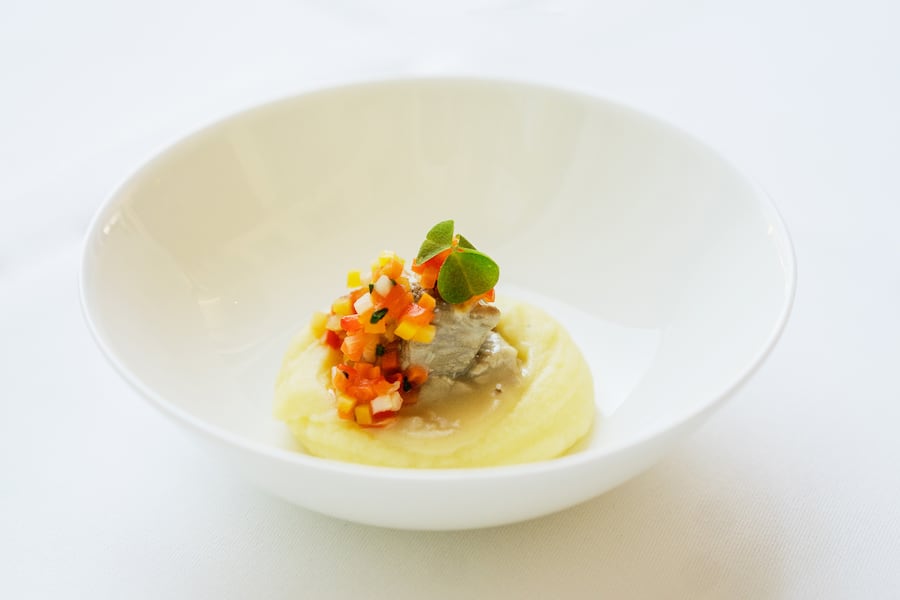 *Franz Wiget (Adelboden)*Blanquette vom Moutathaler Milchkalb mit Gummelistunggis