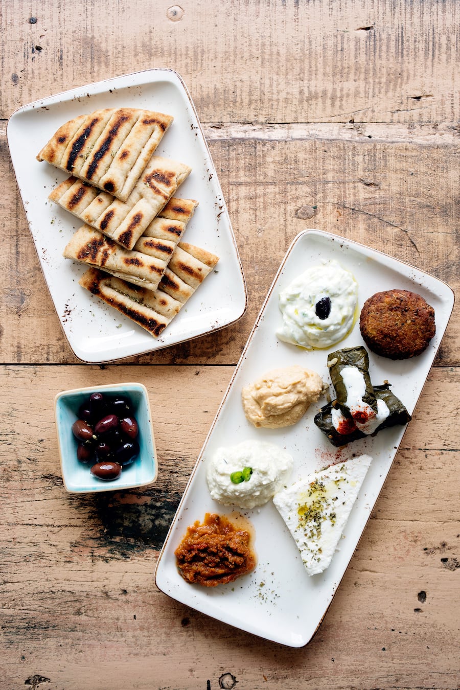 Tzatziki, Hummus und Dips vom griechischen Restaurant Oh my greek bei der Haltestelle Kalkbreite in Zürich