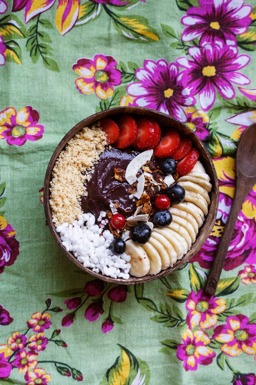 Acai Bowl im brasilianischen Restaurant Bang on in Zürich von Rejane Galley