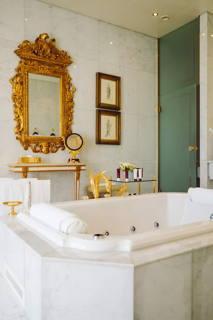 Präsidenten-Suite - Swiss Deluxe Hotel Tour: Beau-Rivage Palace Hotel - Mittagessen im Café Beau-Rivage - Abendessen im Gourmet Restaurant von Anne-Sohie Pic - Lausanne - 3. September 2019 - Copyright Olivia Pulver