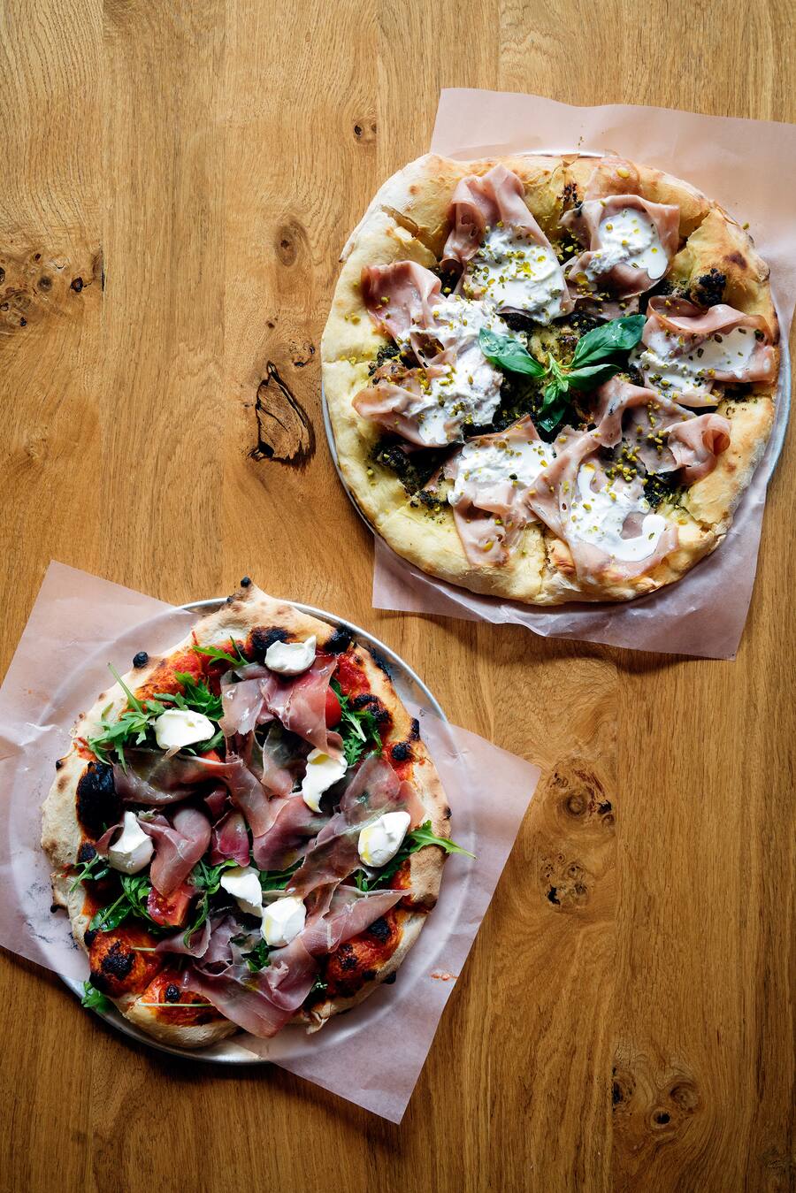 Ricos Pizza im Nero am Klusplatz in Zürich von Enrico Kutzer