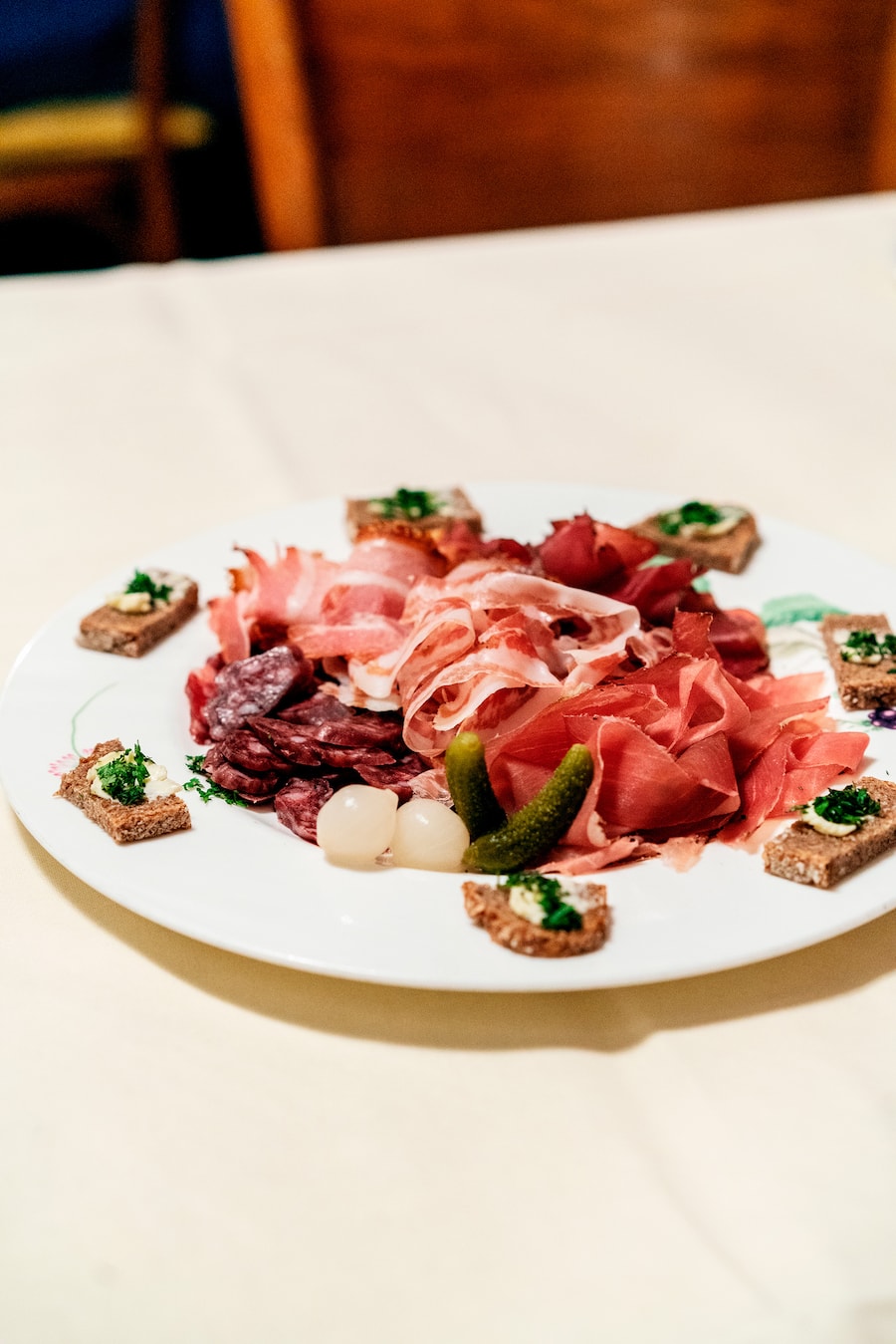 Fondue und Raclette vom Feuer im Chez Crettol in Küsnacht