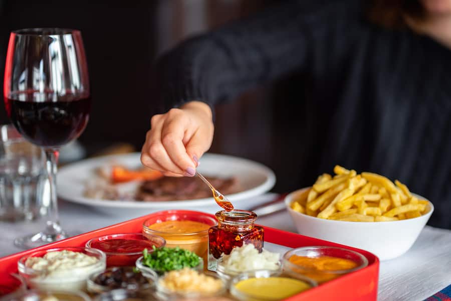 TAVERNE-DU-VALAIS-GENEVE