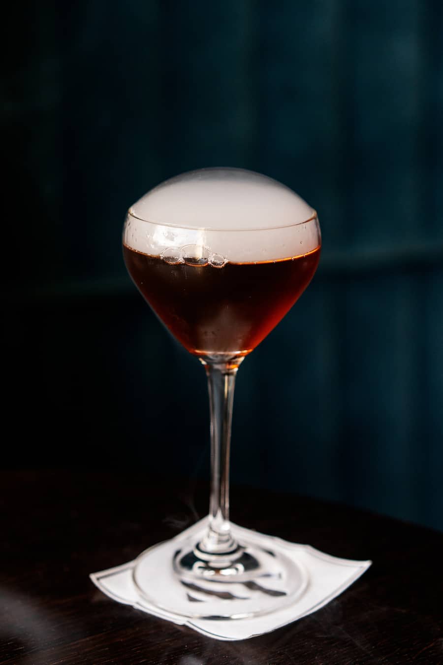 Cocktail Smoke on the water in der Bar am Wasser in Zürich von Dirk Handy
