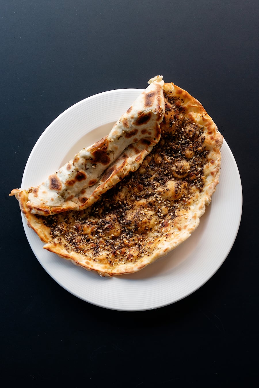 Manusche bil Zaatar im Take-Away des libanesischen Restaurants Le Cèdre an der Nüschelerstrasse in Zürich