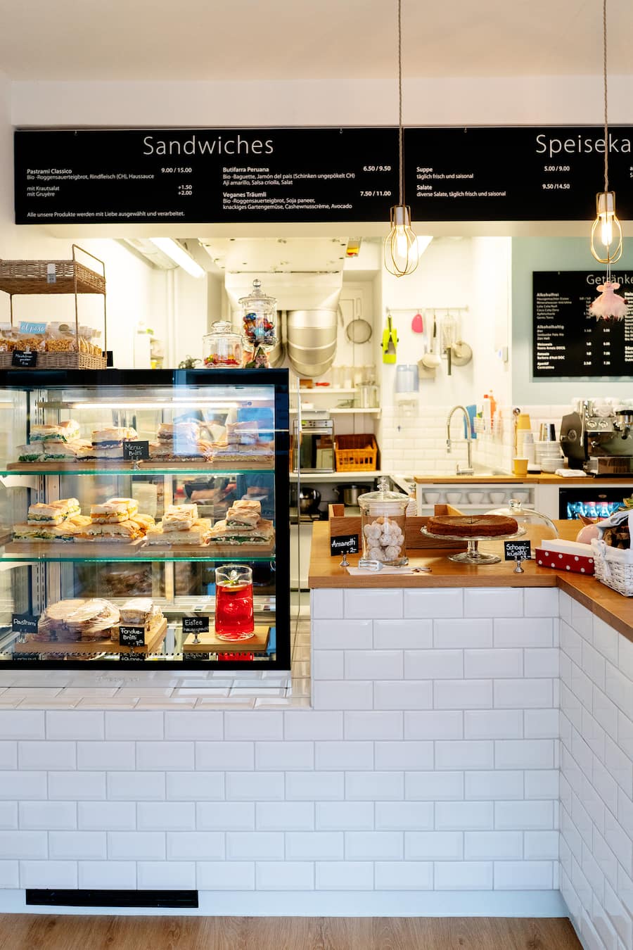 Take-away Al Paso im Niederdorf Zürich von Verena und Gregor Kern