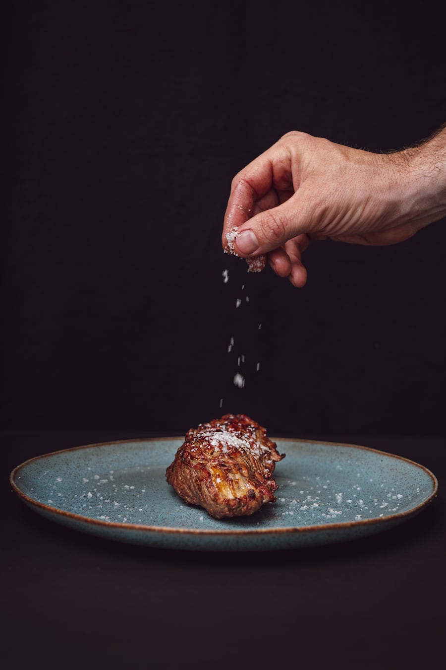 Swiss Beef Secret Cut - Luma Delikatessen - Lucas Oechslin und Marco Tessaro - Smith and de Luma Zürich - Grillieren Zuhause bei Lucas - Fleisch - Juli 2020 - Copyright Olivia Pulver