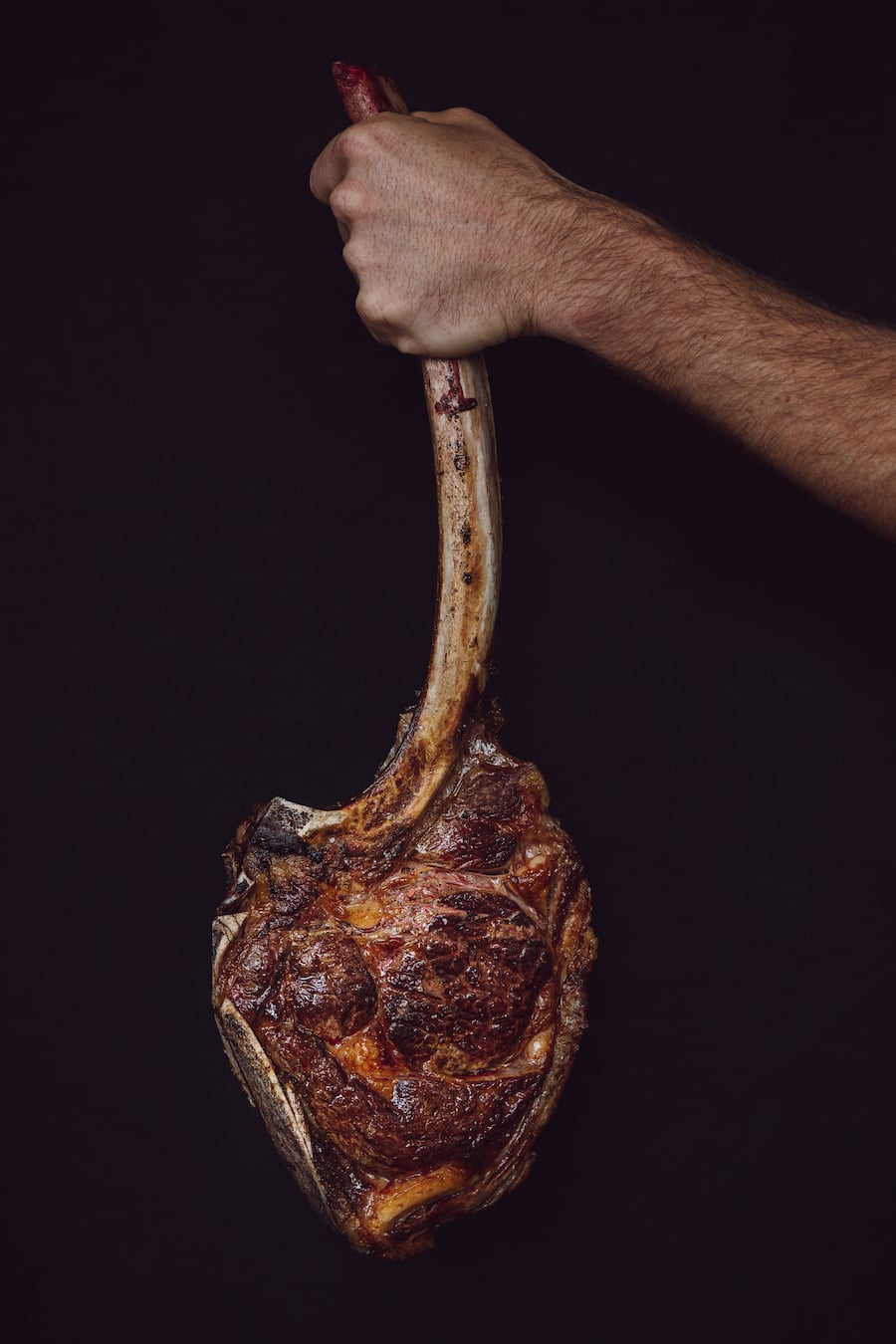 Luma Iberico Tomahawk - Luma Delikatessen - Lucas Oechslin und Marco Tessaro - Smith and de Luma Zürich - Grillieren Zuhause bei Lucas - Fleisch - Juli 2020 - Copyright Olivia Pulver