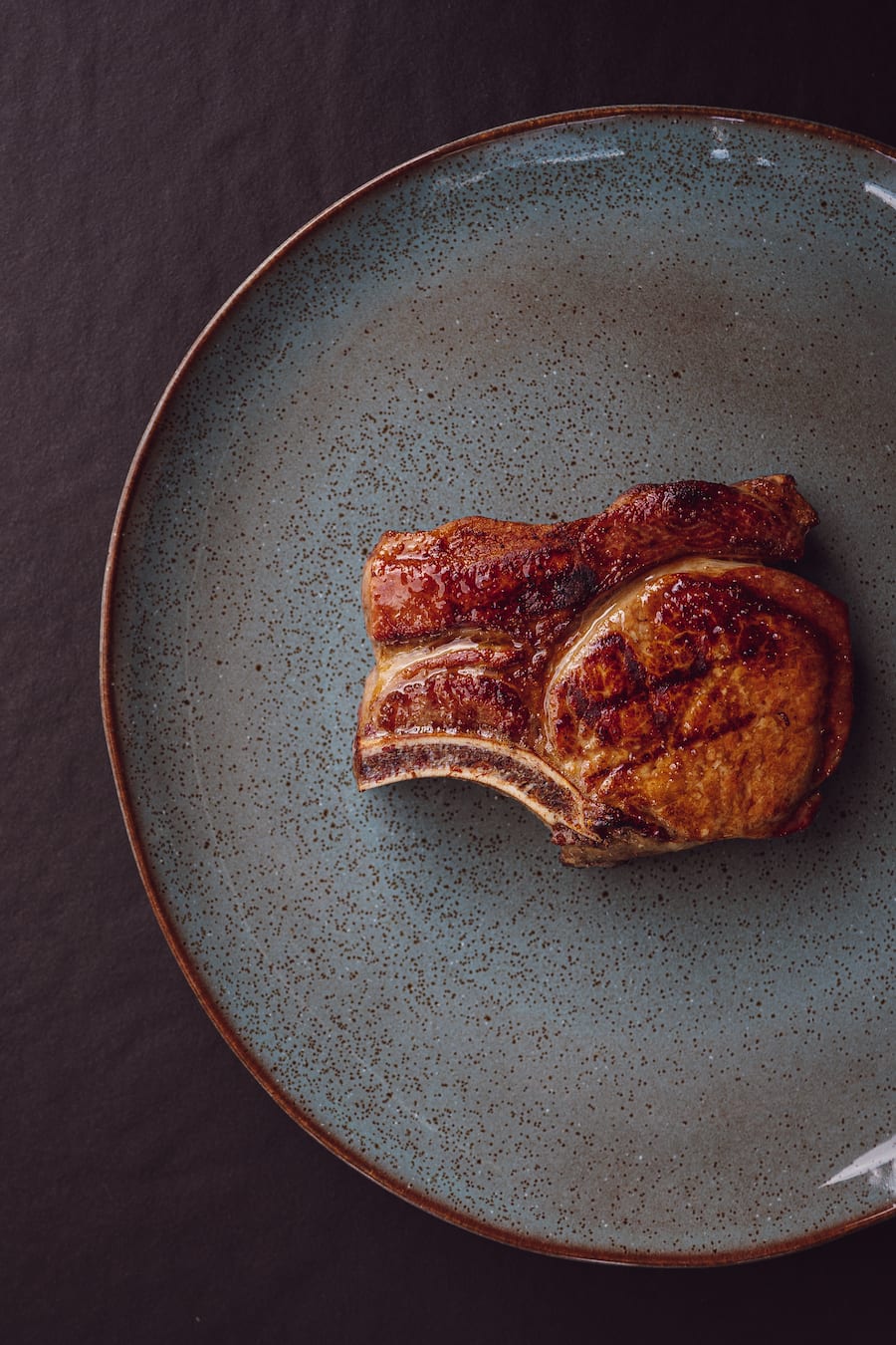 Luma Pork Kotelett - Luma Delikatessen - Lucas Oechslin und Marco Tessaro - Smith and de Luma Zürich - Grillieren Zuhause bei Lucas - Fleisch - Juli 2020 - Copyright Olivia Pulver