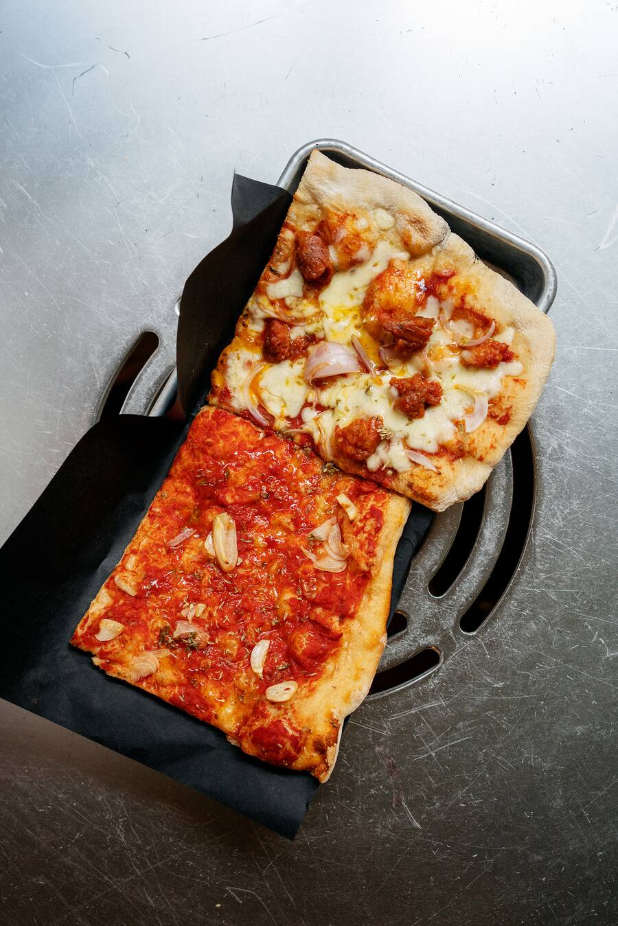 Action Pizza Zurich von Patrick Schindler im Hotel Widder in der Wirtschaft zur Schtund mit Mark Müller