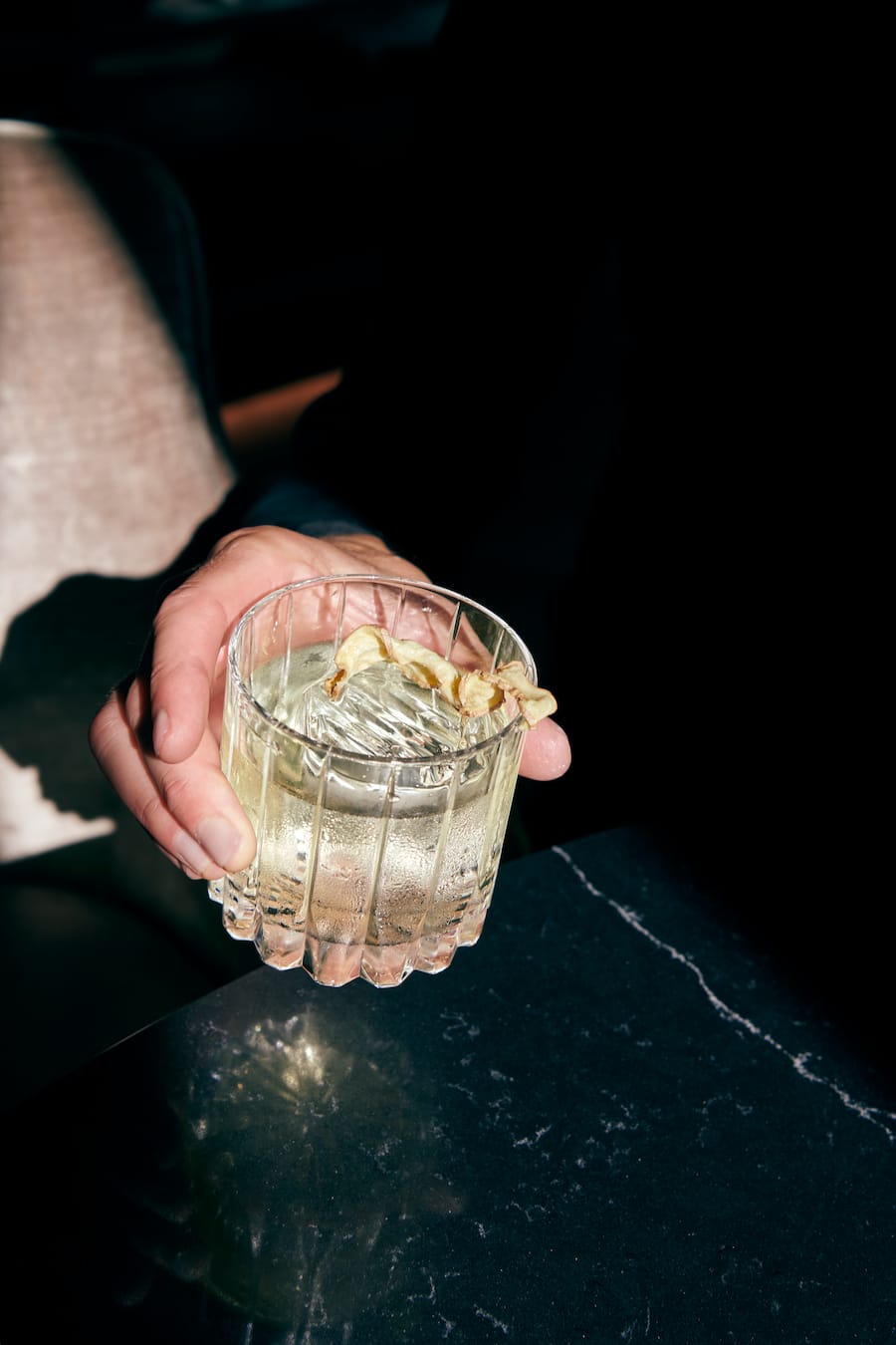 Bar am Wasser; Drink by Dirk Hany; Patrick Zbinden Hand